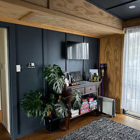 Toitoi Papatotara Bnb Exterior photo